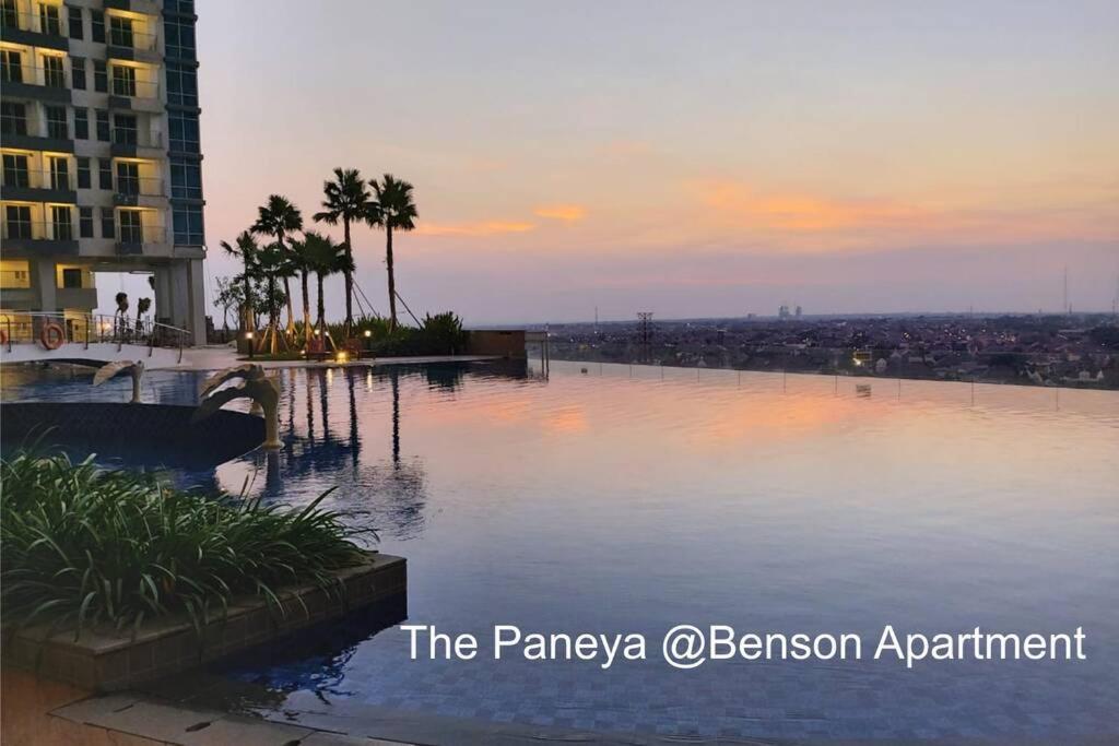 סוראבאיה The Paneya @Benson Apartment מראה חיצוני תמונה