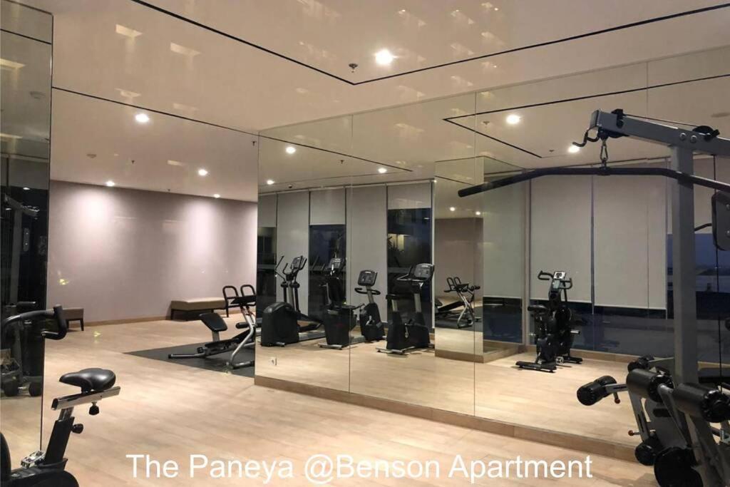 סוראבאיה The Paneya @Benson Apartment מראה חיצוני תמונה
