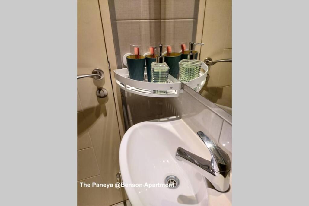 סוראבאיה The Paneya @Benson Apartment מראה חיצוני תמונה